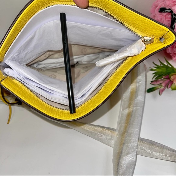 NEW Tory Burch Thea Foldover Crossbody Bag in Daylily - Picture 8 of 13